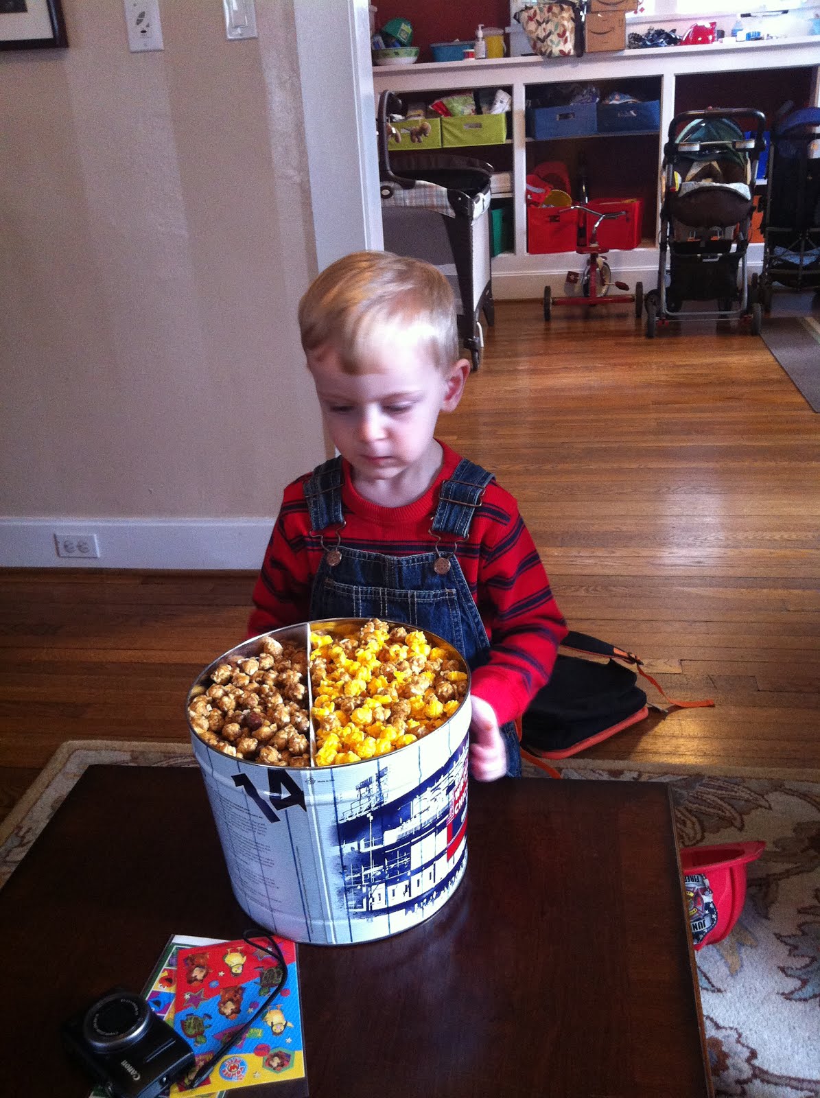 Sam brought Chicago popcorn!